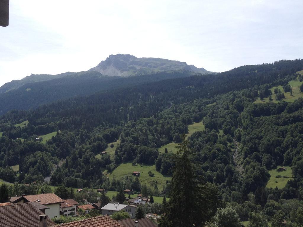Hotel Old-Jnn Saas im Prattigau Habitación foto