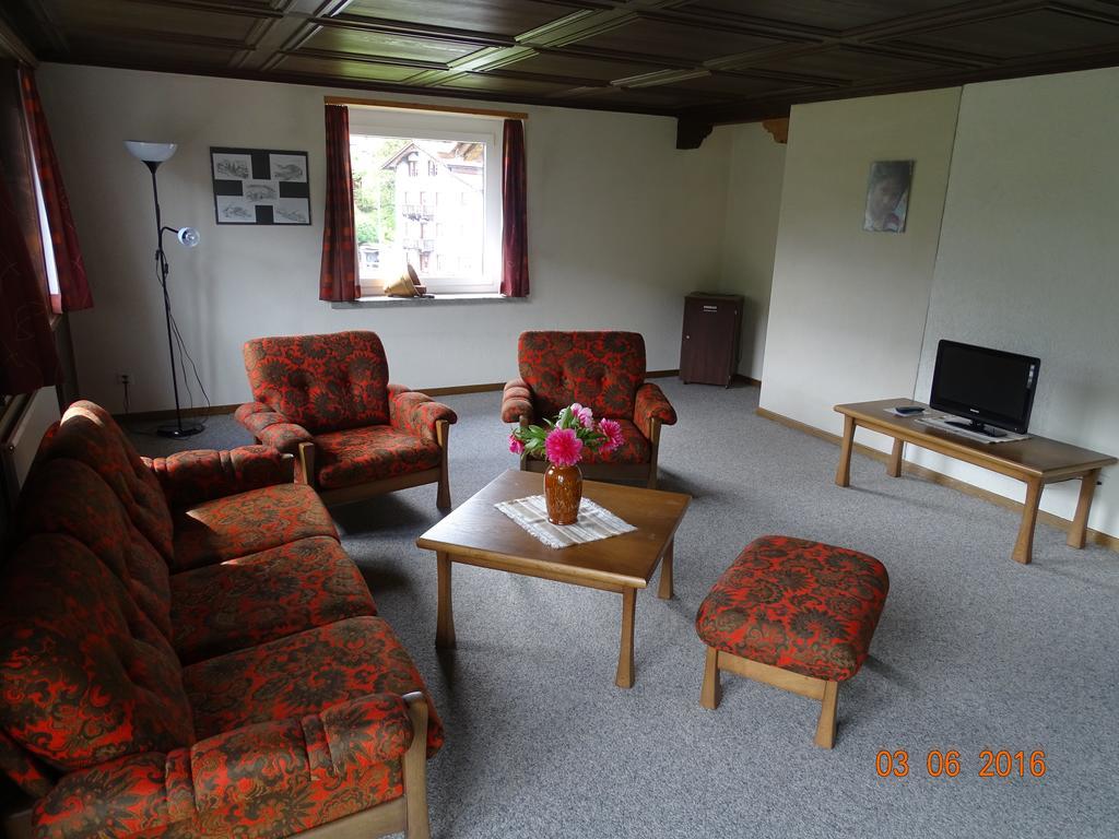 Hotel Old-Jnn Saas im Prattigau Habitación foto