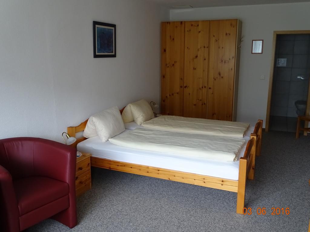 Hotel Old-Jnn Saas im Prattigau Habitación foto